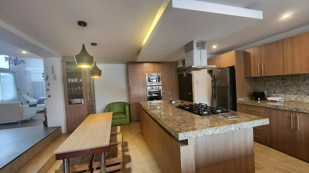 Plaza Lobos Suites San Cristóbal