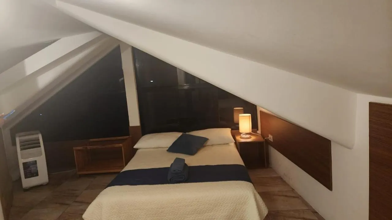 Plaza Lobos Suites San Cristóbal