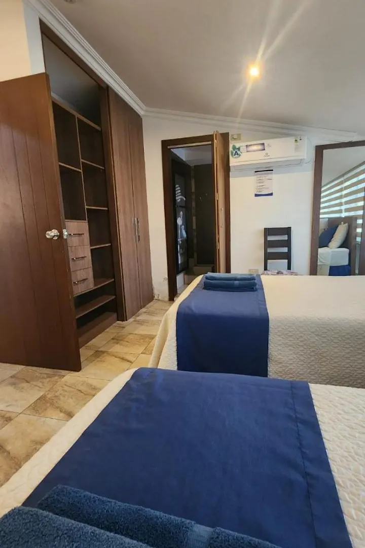 Privatunterkunft Plaza Lobos Suites San Cristóbal Ecuador