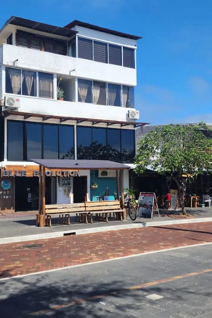 Plaza Lobos Suites San Cristóbal 0*,  Ekvádor