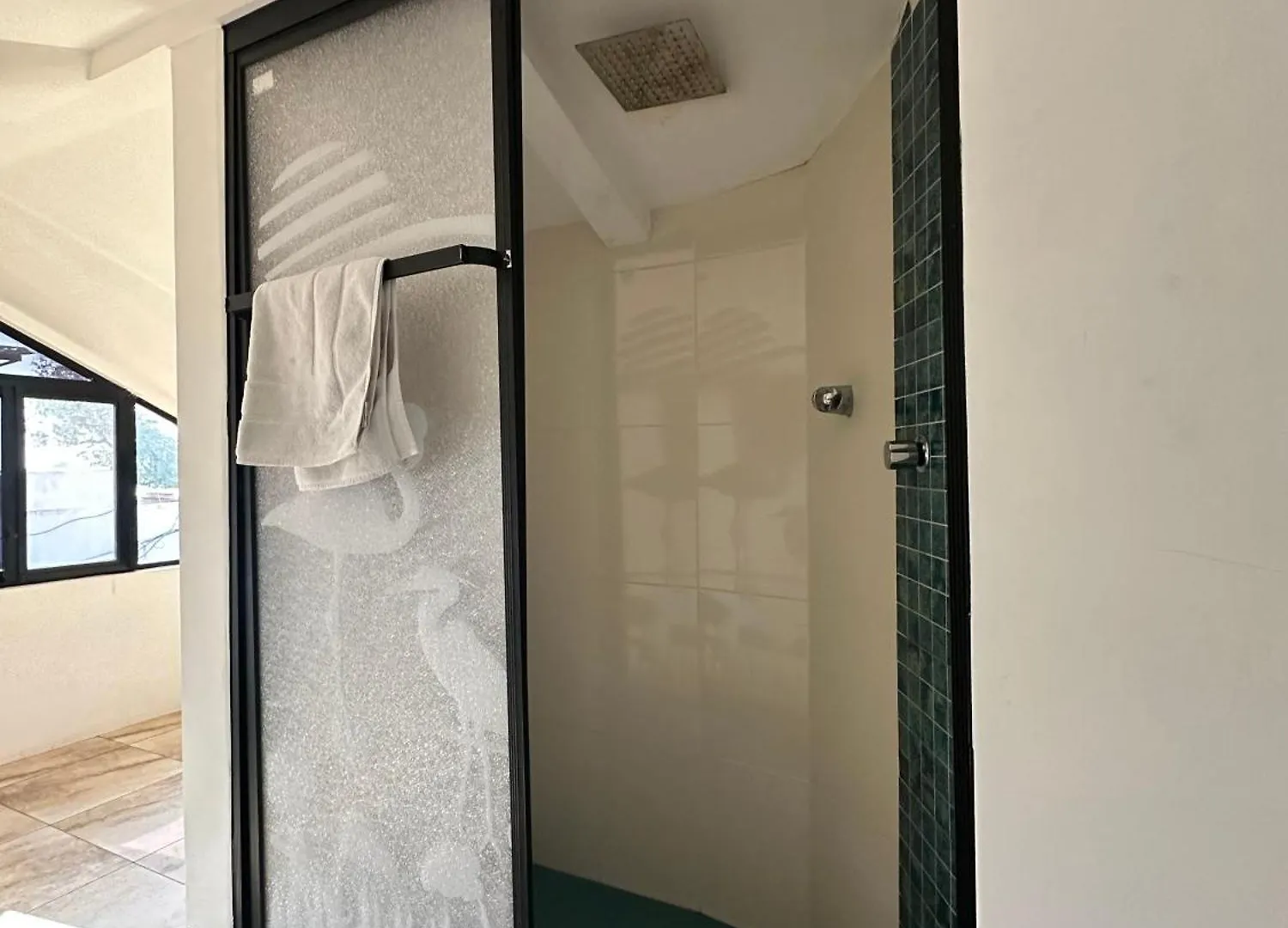Plaza Lobos Suites San Cristóbal 0*,  Ekvádor