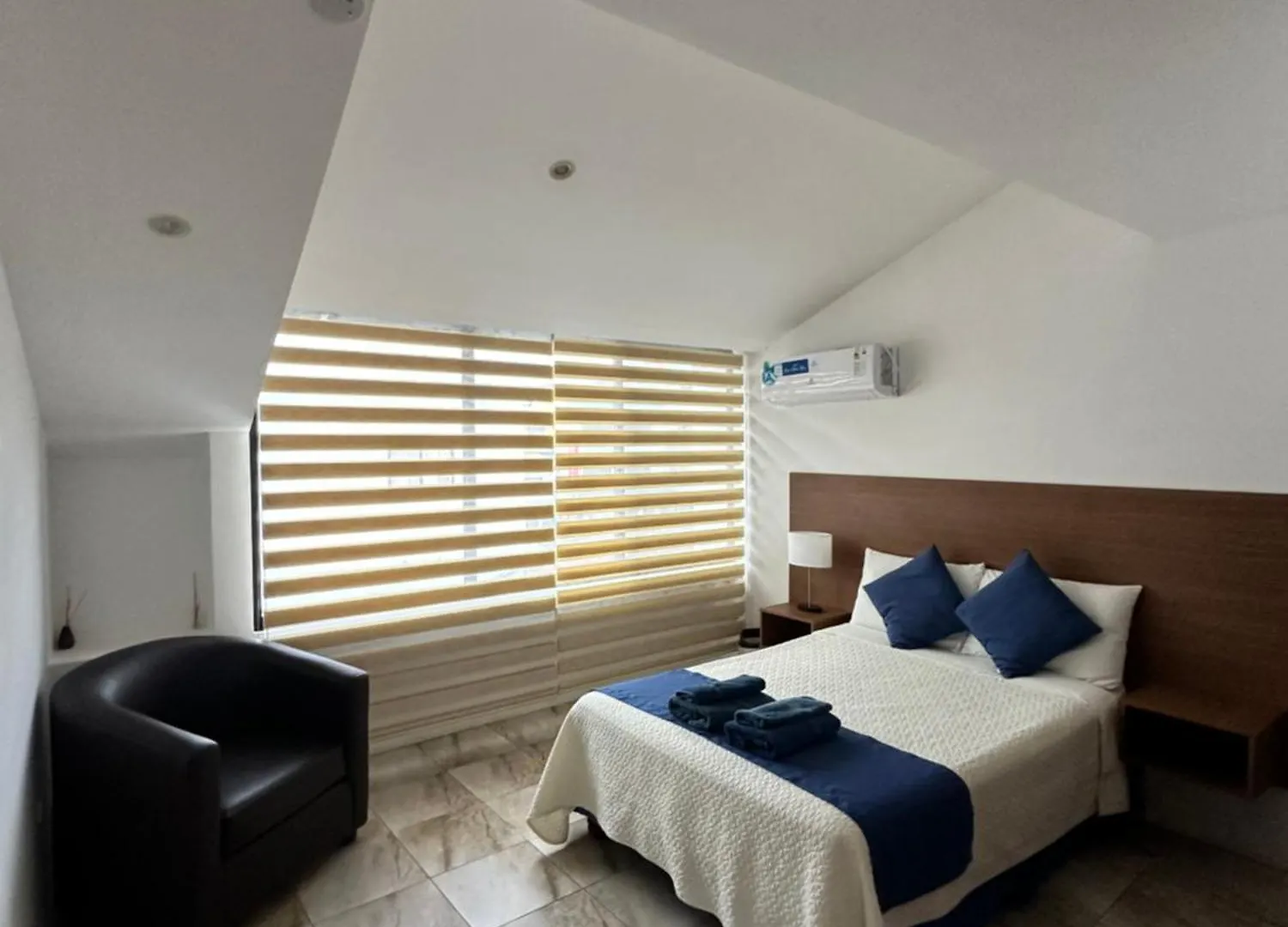 Plaza Lobos Suites San Cristóbal 0*,